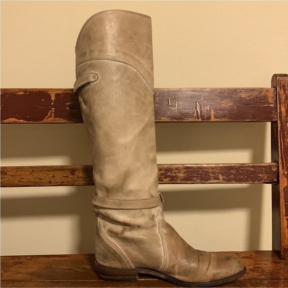 FRYE Dorado Tall Knee High Leather Riding boots Cream Tan Buckle Distressed - Picture 9 of 16
